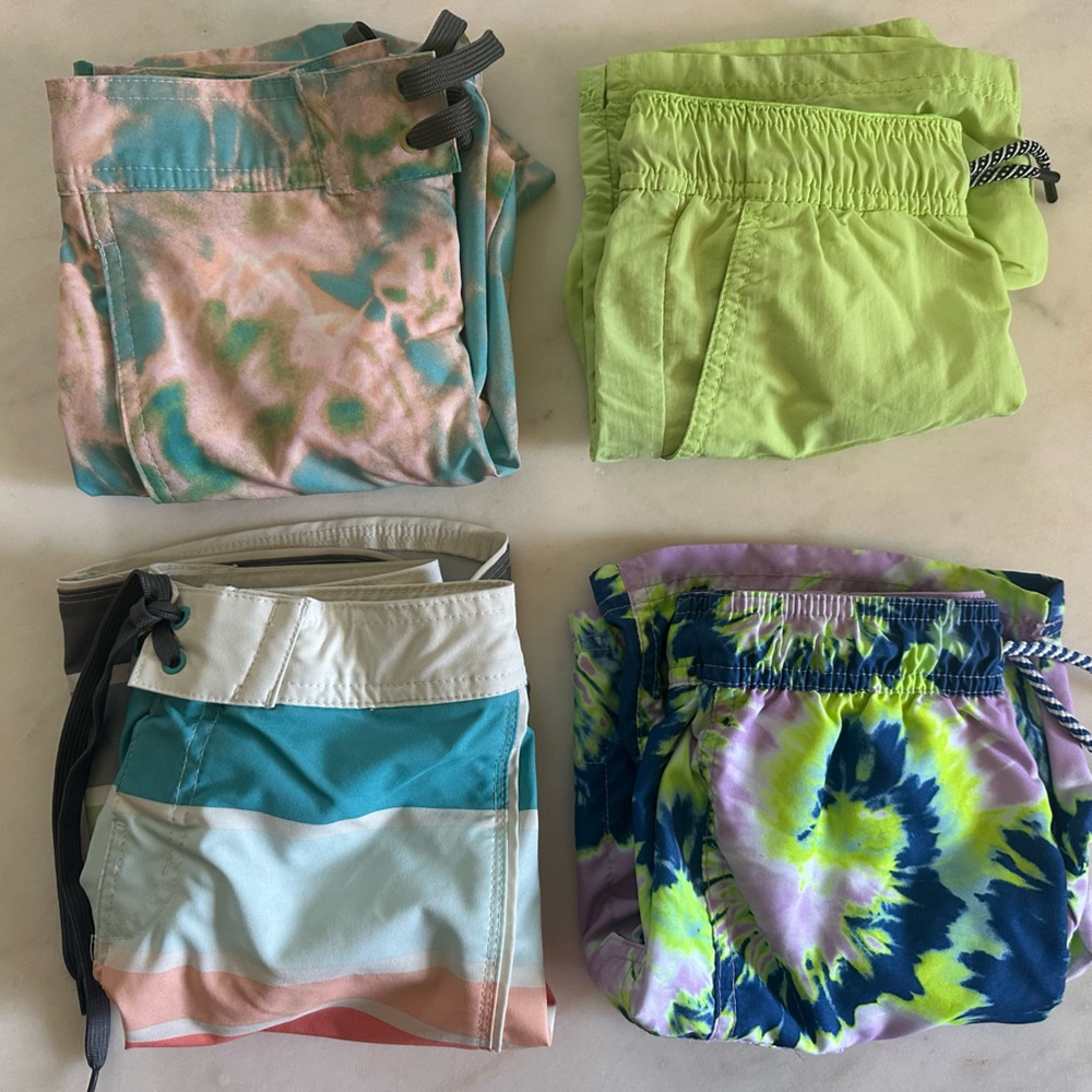 Set of 4 | Boys swim trunks. Size 6.